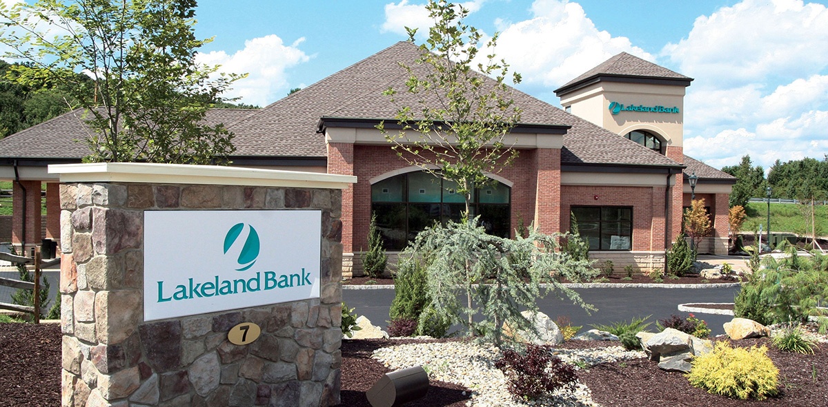 Making Things Simple How Lakeland Bank Used 360 View to Simplify and